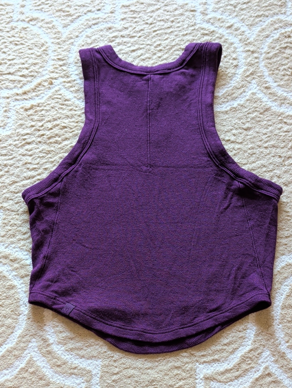 Lululemon Hold Tight Cropped Tank Top Dramatic Magenta EUC - Picture 3 of 5